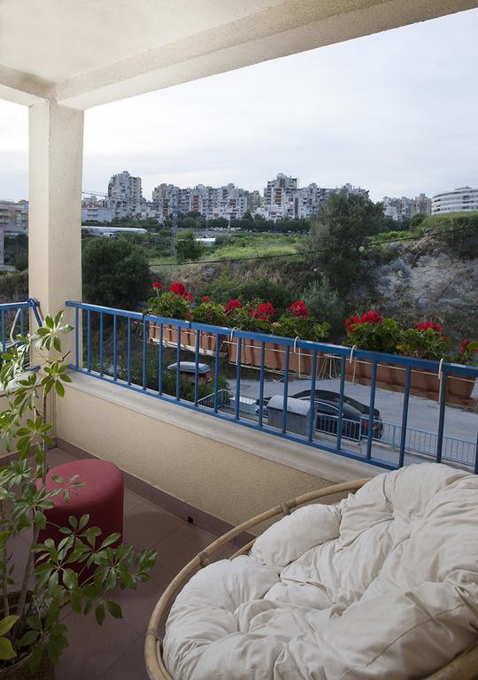 Apartment Sunny Yellow - With Balcony And Parking Place, Split Ruang foto
