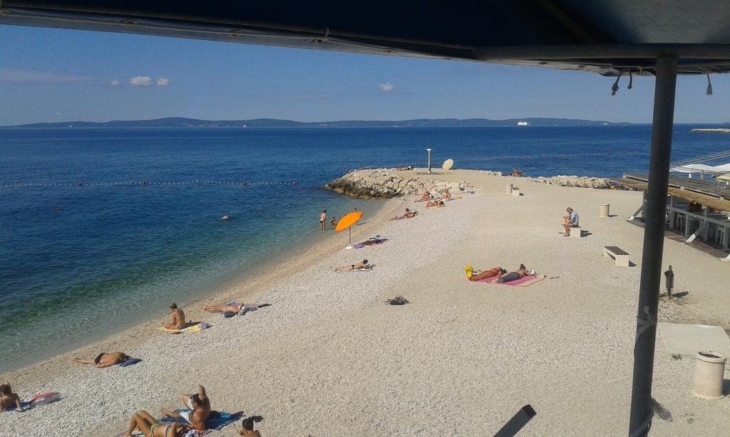 Apartment Sunny Yellow - With Balcony And Parking Place, Split Ruang foto